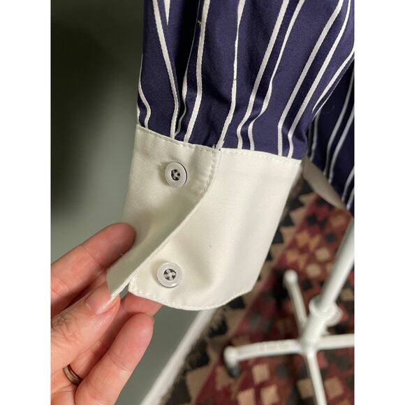 Per Se by Carlisle Women's Navy White Stripe Long Sleeve Collared Top. Size 8. - Picture 6 of 8